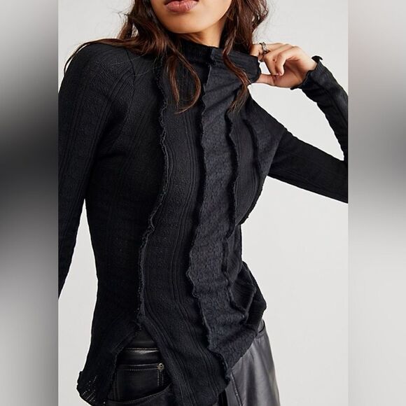 NWT FREE PEOPLE Sz S LULA PIECED SEAMED TOP IN BLACK - Picture 3 of 5